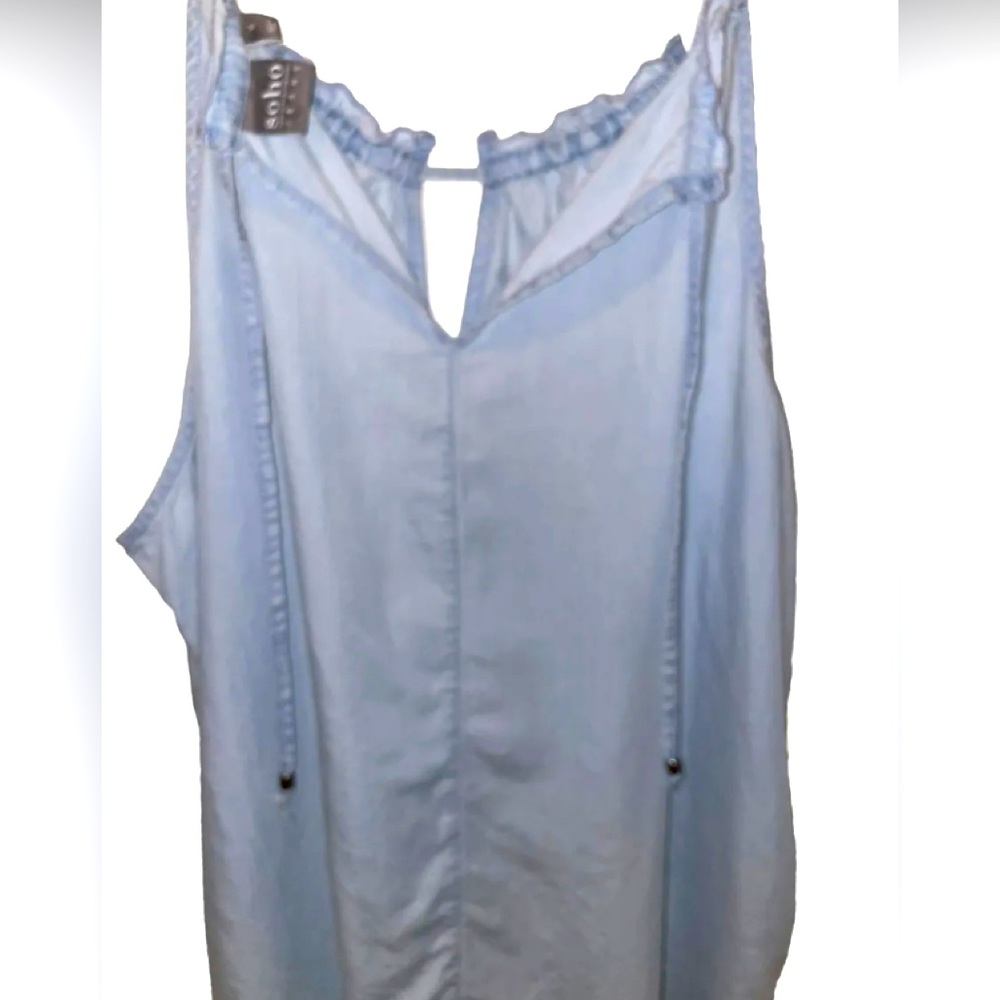 Sleeveless Blue Top Women’s XL
